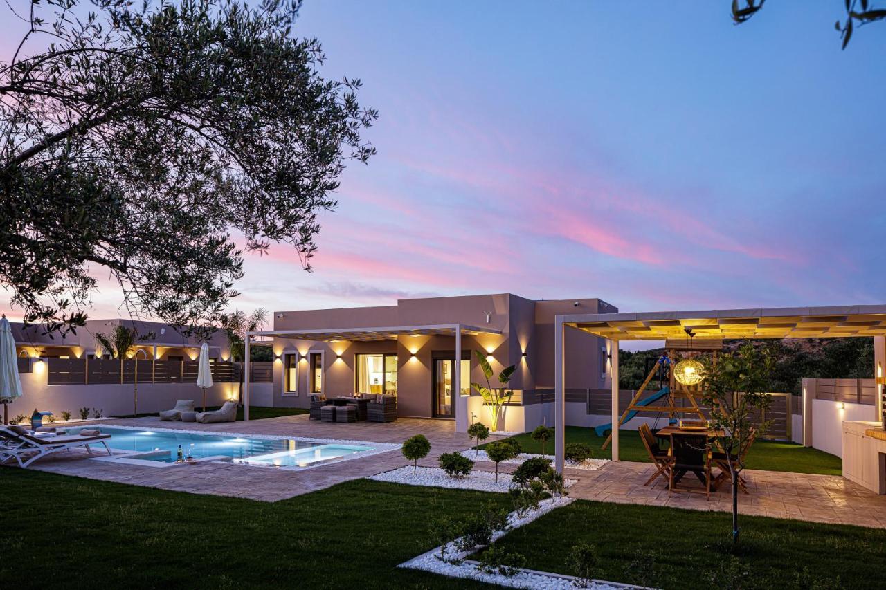 Koin Villa Sunrise, With Heated Pool & Whirlpool Perama  Exterior photo